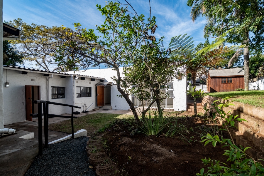 5 Bedroom Property for Sale in Ballitoville KwaZulu-Natal