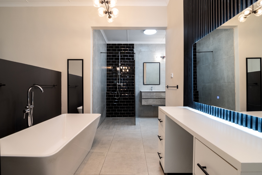5 Bedroom Property for Sale in Ballitoville KwaZulu-Natal