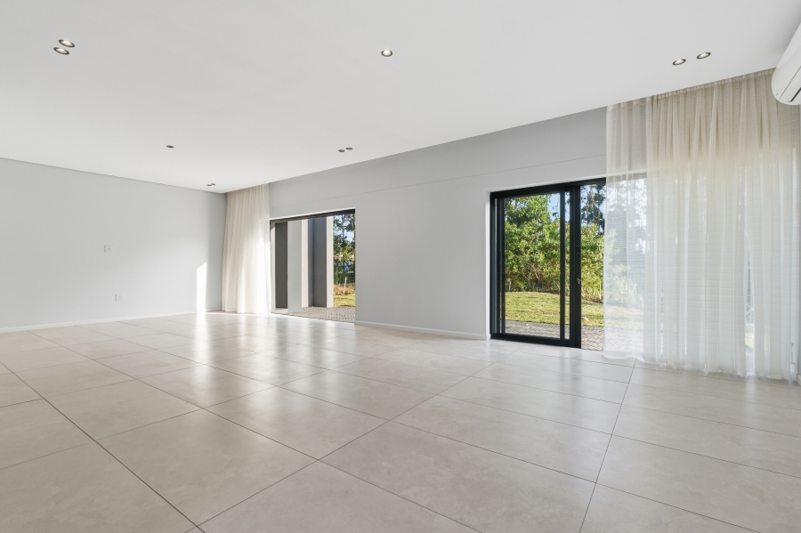 3 Bedroom Property for Sale in Elaleni Coastal Forest Estate KwaZulu-Natal