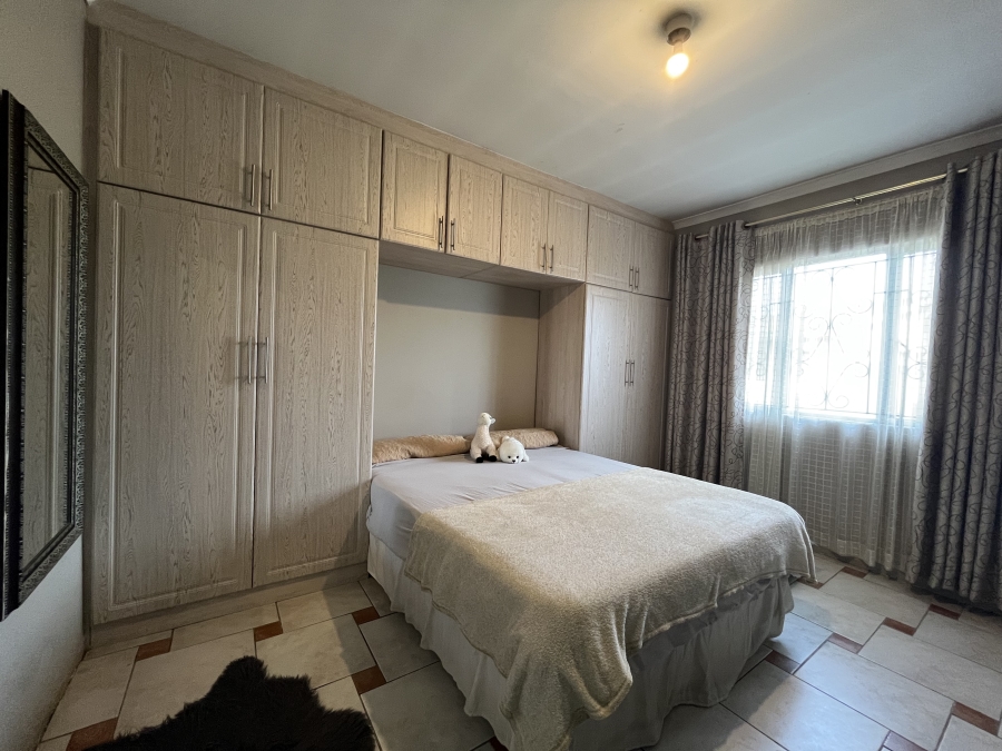 3 Bedroom Property for Sale in Shastri Park KwaZulu-Natal