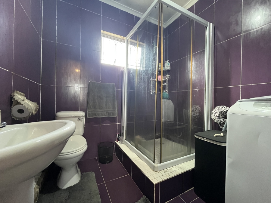3 Bedroom Property for Sale in Shastri Park KwaZulu-Natal