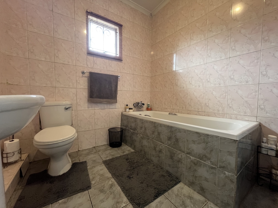 3 Bedroom Property for Sale in Shastri Park KwaZulu-Natal