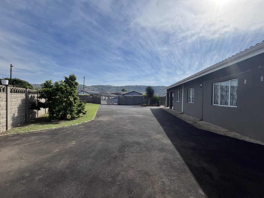 3 Bedroom Property for Sale in Shastri Park KwaZulu-Natal