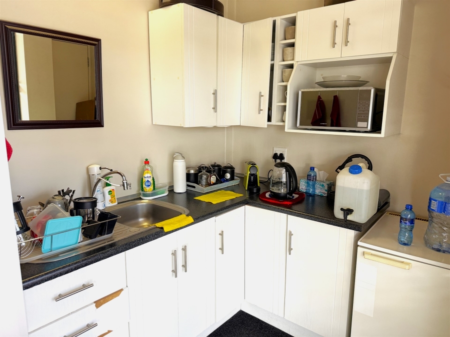 To Let Commercial Property for Rent in Umhlanga Ridge KwaZulu-Natal