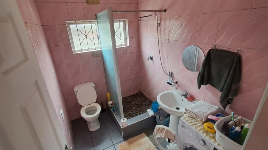 6 Bedroom Property for Sale in Austerville KwaZulu-Natal