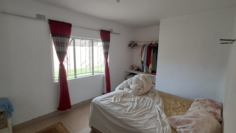 6 Bedroom Property for Sale in Austerville KwaZulu-Natal