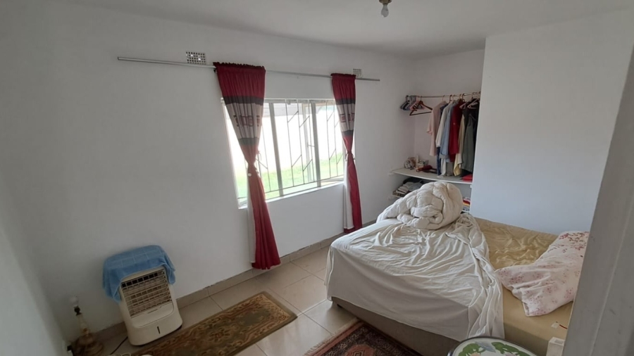 6 Bedroom Property for Sale in Austerville KwaZulu-Natal