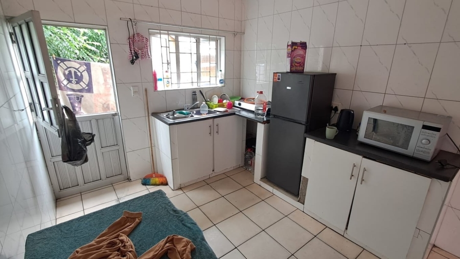 6 Bedroom Property for Sale in Austerville KwaZulu-Natal