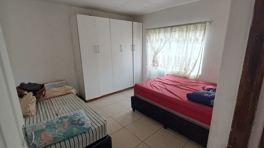 6 Bedroom Property for Sale in Austerville KwaZulu-Natal