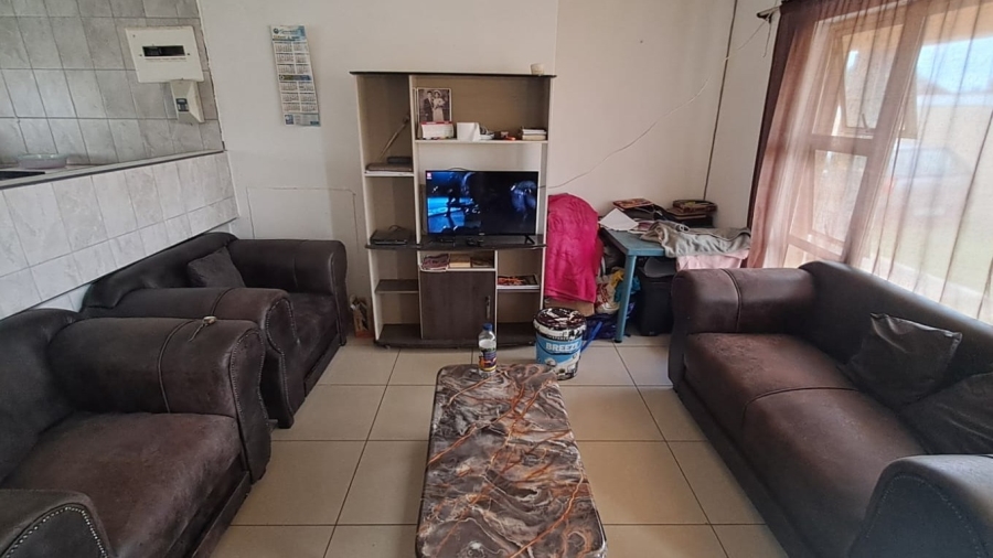 6 Bedroom Property for Sale in Austerville KwaZulu-Natal