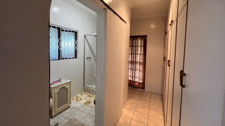 3 Bedroom Property for Sale in Ocean View KwaZulu-Natal