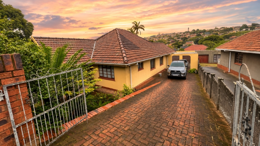 3 Bedroom Property for Sale in Ocean View KwaZulu-Natal