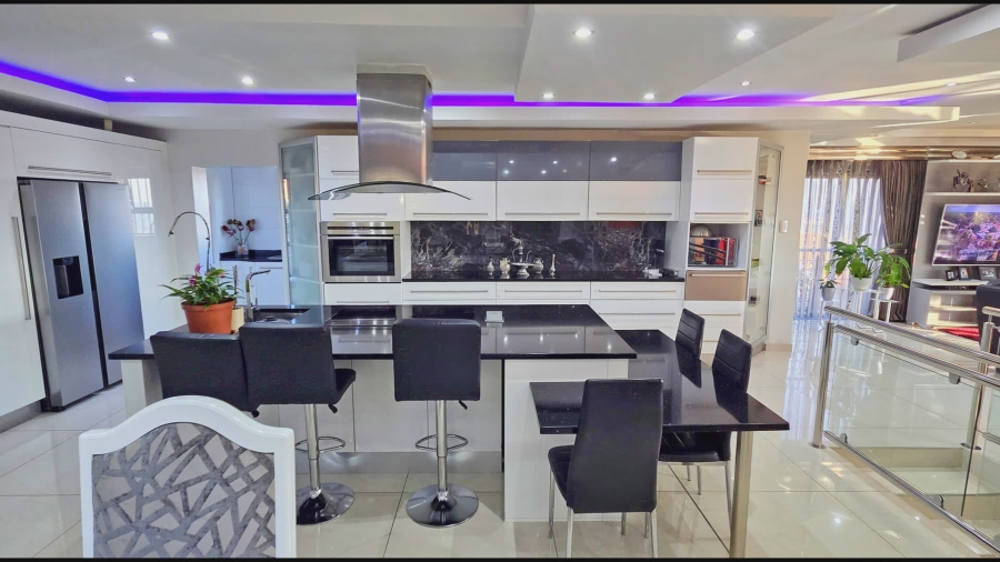 4 Bedroom Property for Sale in Orient Heights KwaZulu-Natal