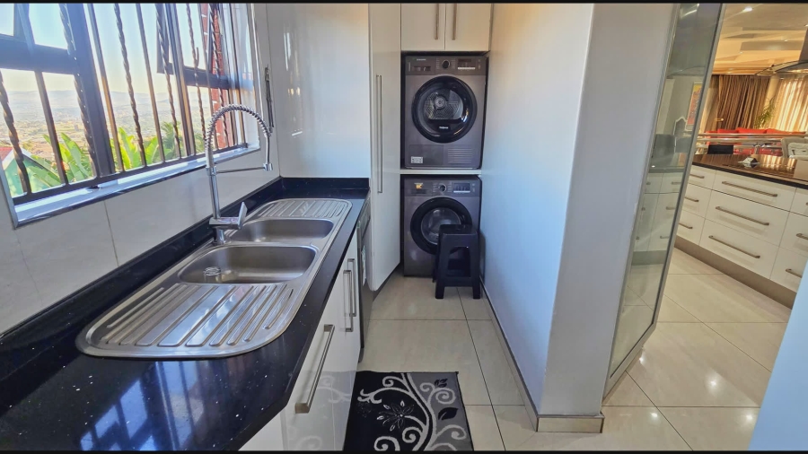 4 Bedroom Property for Sale in Orient Heights KwaZulu-Natal