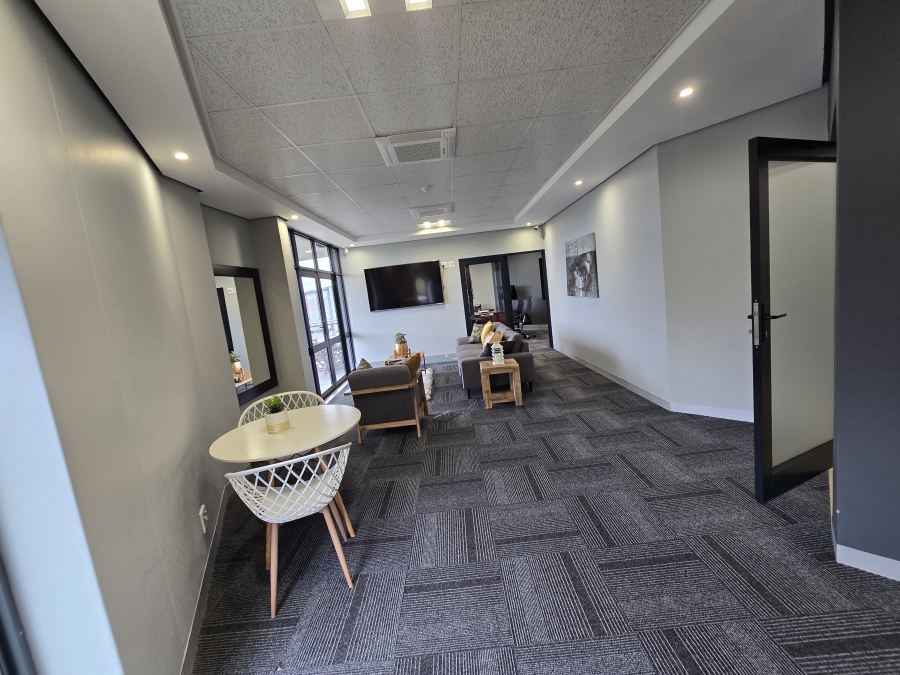 To Let Commercial Property for Rent in Cliffdale KwaZulu-Natal