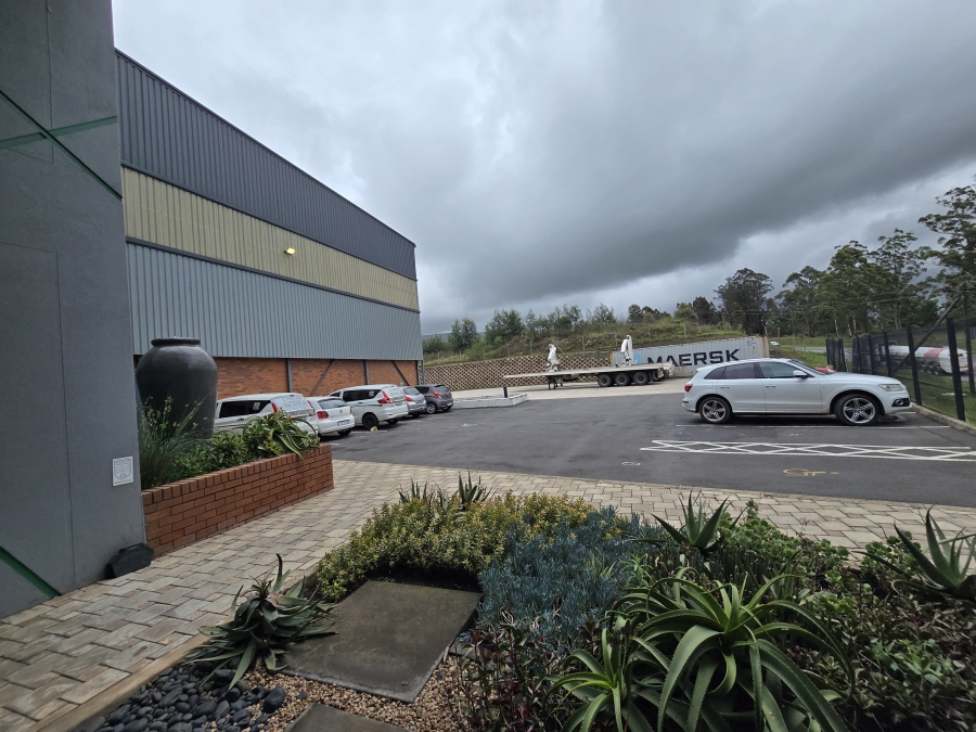 To Let Commercial Property for Rent in Cliffdale KwaZulu-Natal