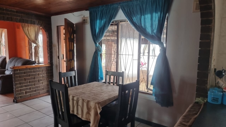 2 Bedroom Property for Sale in Wentworth KwaZulu-Natal