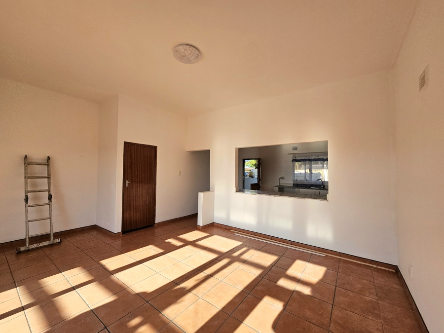 To Let 4 Bedroom Property for Rent in Brighton Beach KwaZulu-Natal