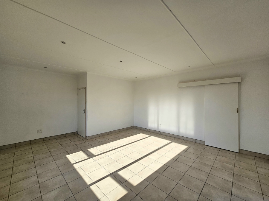 To Let 4 Bedroom Property for Rent in Brighton Beach KwaZulu-Natal