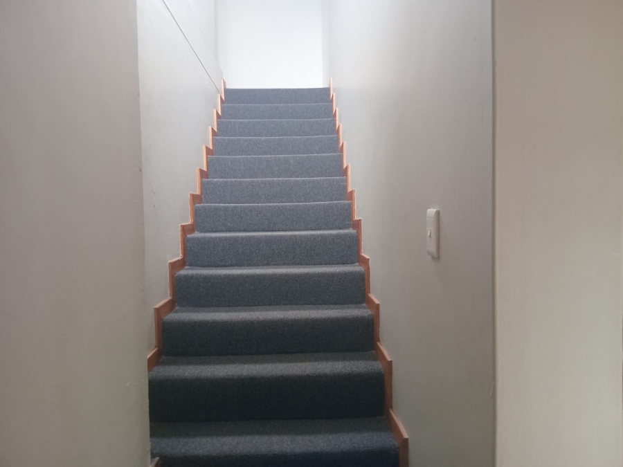 To Let 5 Bedroom Property for Rent in Bellevue KwaZulu-Natal
