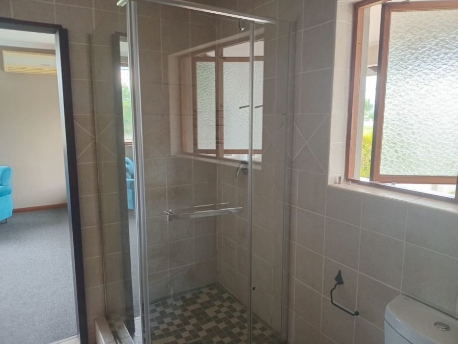 To Let 5 Bedroom Property for Rent in Bellevue KwaZulu-Natal