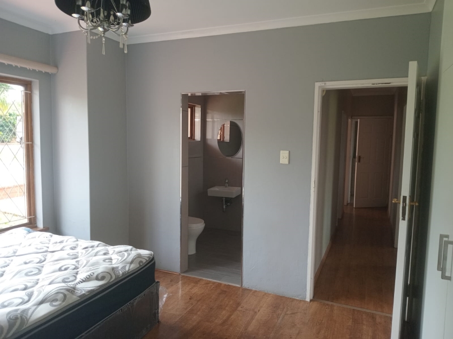 To Let 5 Bedroom Property for Rent in Bellevue KwaZulu-Natal