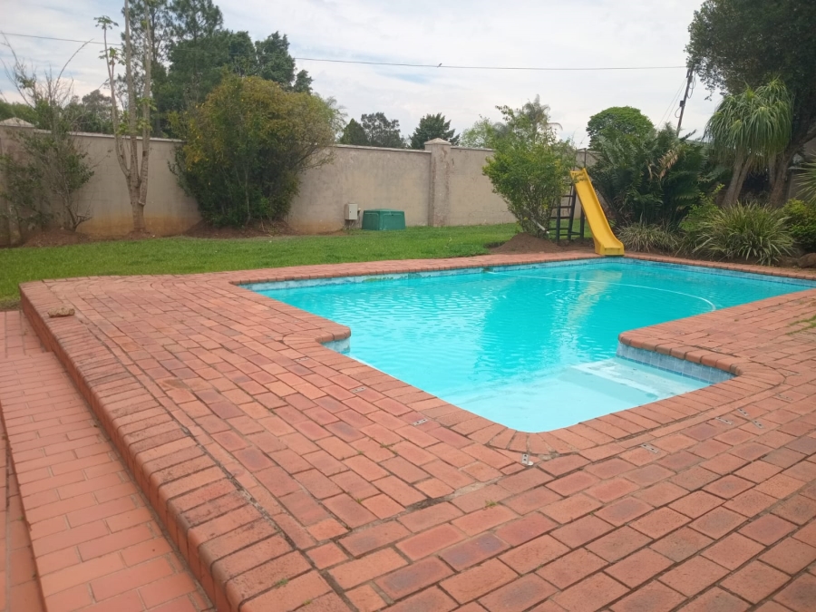 To Let 5 Bedroom Property for Rent in Bellevue KwaZulu-Natal