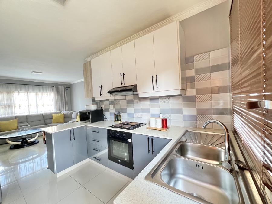 2 Bedroom Property for Sale in Morningside KwaZulu-Natal