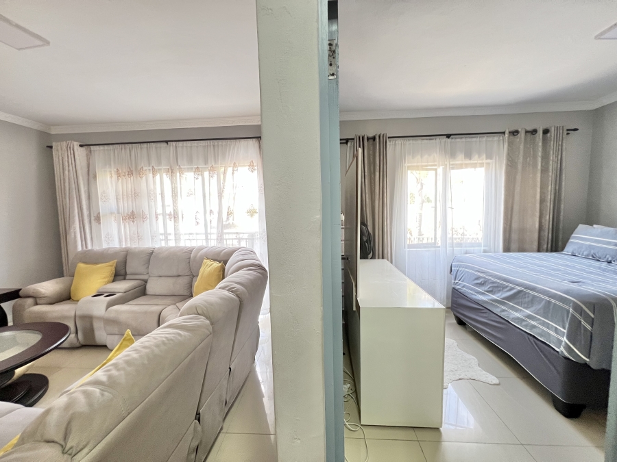 2 Bedroom Property for Sale in Morningside KwaZulu-Natal