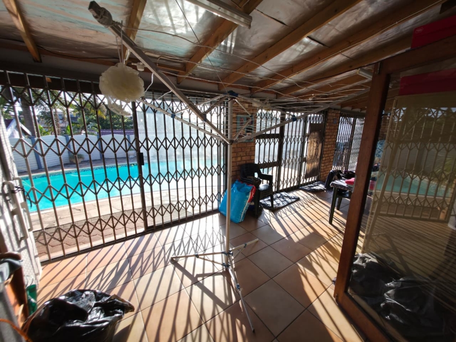 3 Bedroom Property for Sale in Athlone Park KwaZulu-Natal