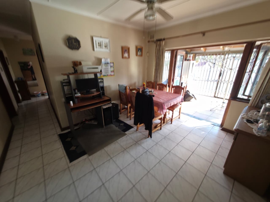 3 Bedroom Property for Sale in Athlone Park KwaZulu-Natal