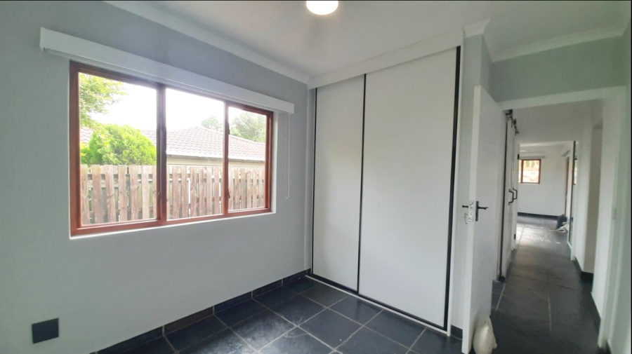 3 Bedroom Property for Sale in Seaward Estate KwaZulu-Natal