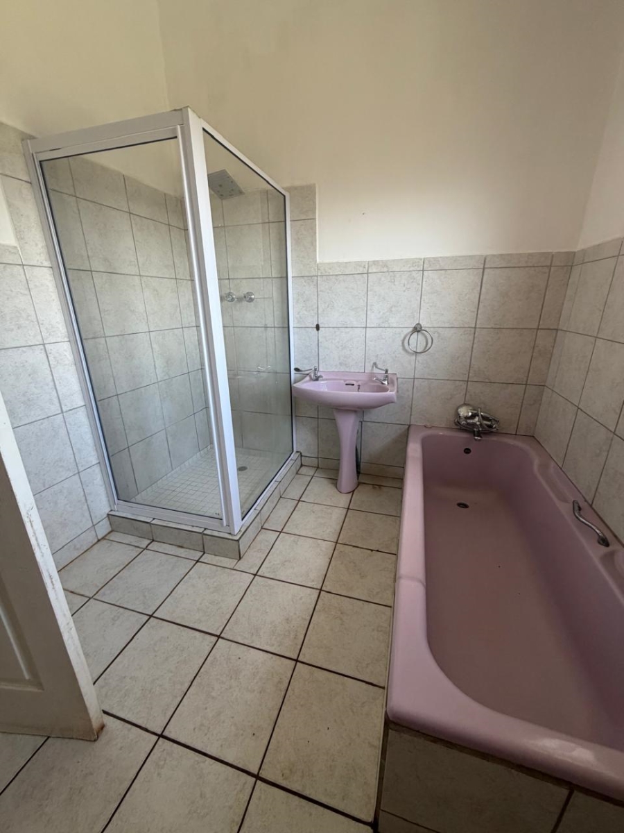 To Let 3 Bedroom Property for Rent in Woodlands KwaZulu-Natal