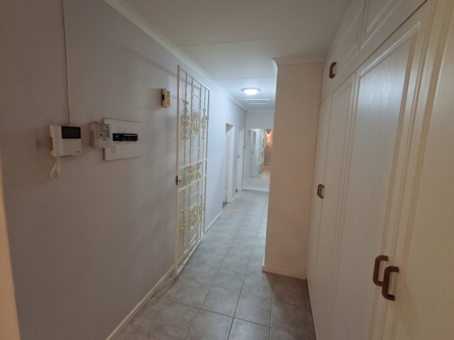 3 Bedroom Property for Sale in Aviary Hill KwaZulu-Natal