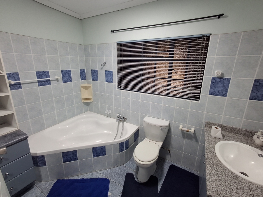 3 Bedroom Property for Sale in Aviary Hill KwaZulu-Natal