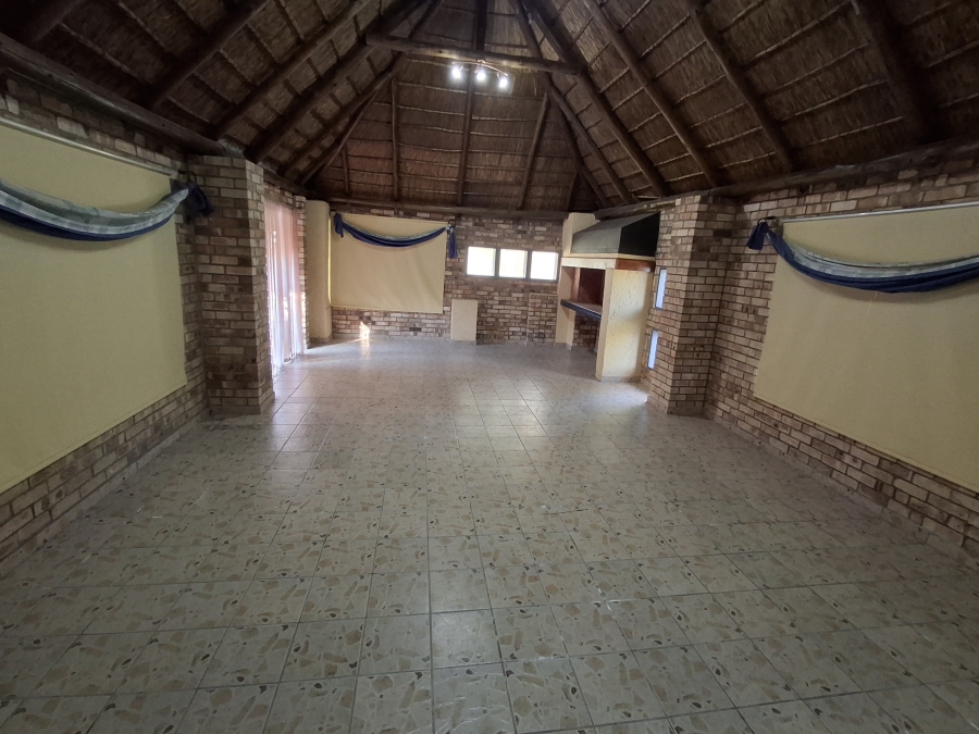 3 Bedroom Property for Sale in Aviary Hill KwaZulu-Natal