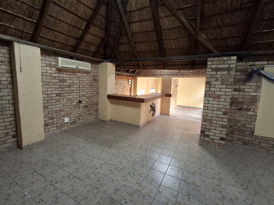 3 Bedroom Property for Sale in Aviary Hill KwaZulu-Natal