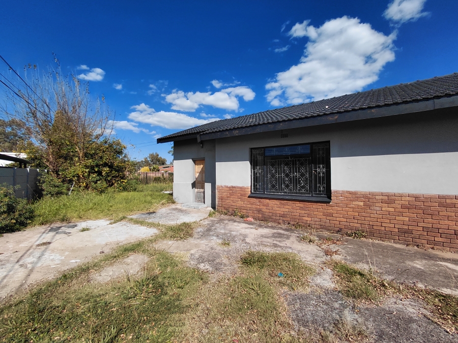 4 Bedroom Property for Sale in Lennoxton KwaZulu-Natal