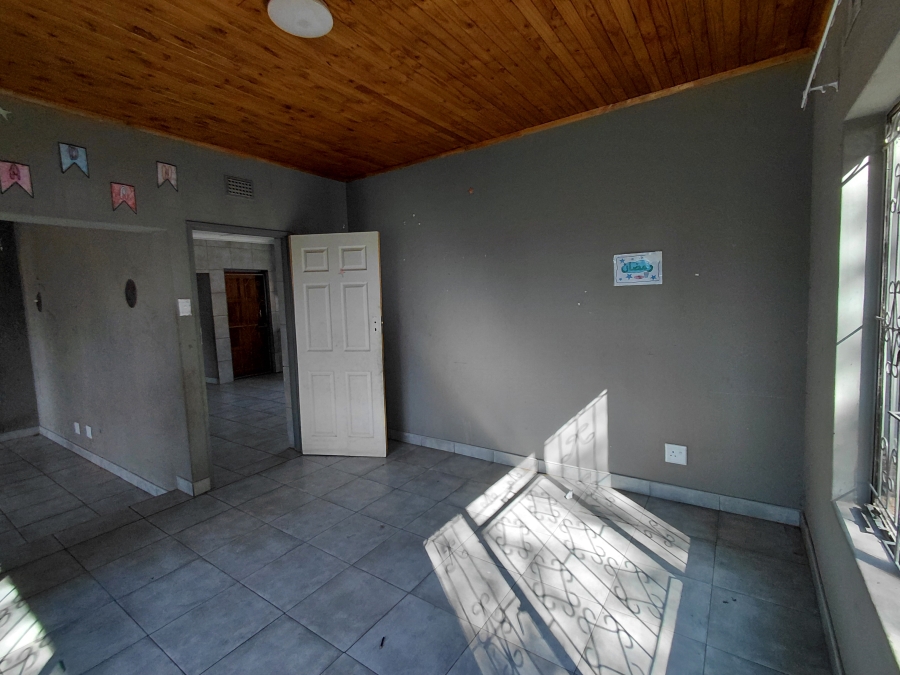 4 Bedroom Property for Sale in Lennoxton KwaZulu-Natal