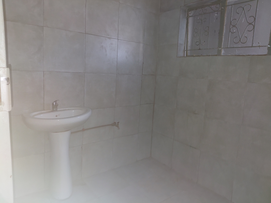 4 Bedroom Property for Sale in Lennoxton KwaZulu-Natal