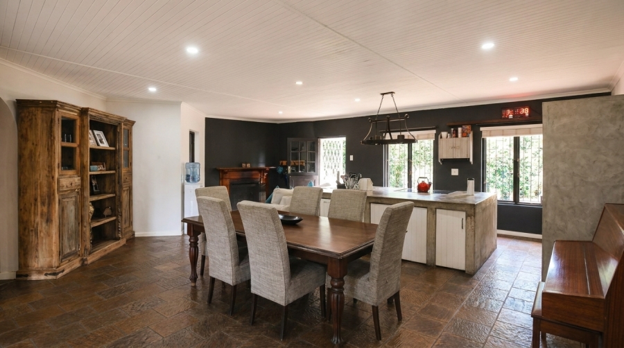 5 Bedroom Property for Sale in Hilton Gardens KwaZulu-Natal