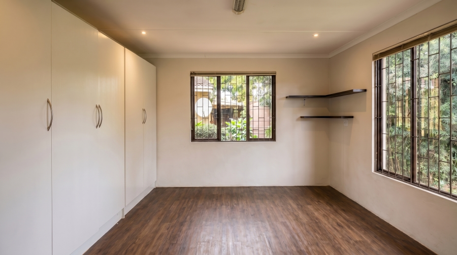 5 Bedroom Property for Sale in Hilton Gardens KwaZulu-Natal