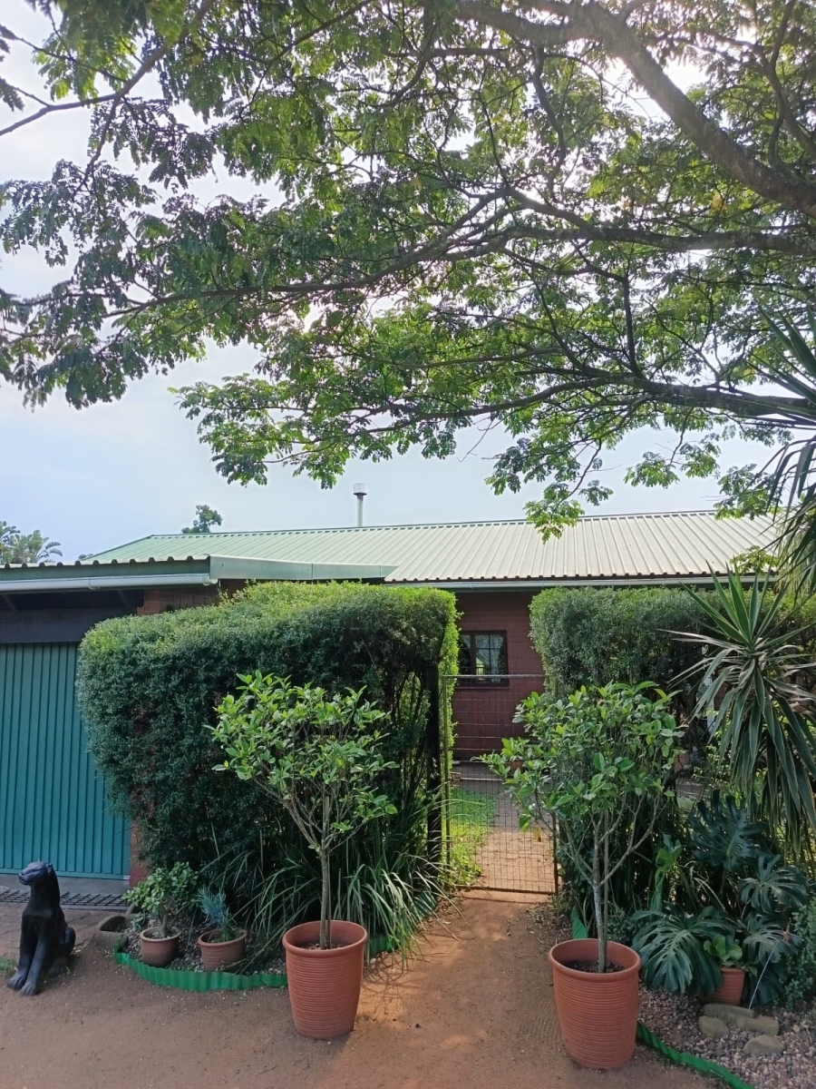 4 Bedroom Property for Sale in Monteseel KwaZulu-Natal