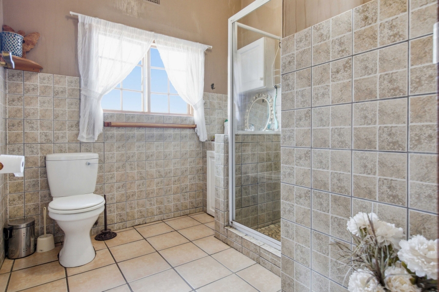 4 Bedroom Property for Sale in Monteseel KwaZulu-Natal