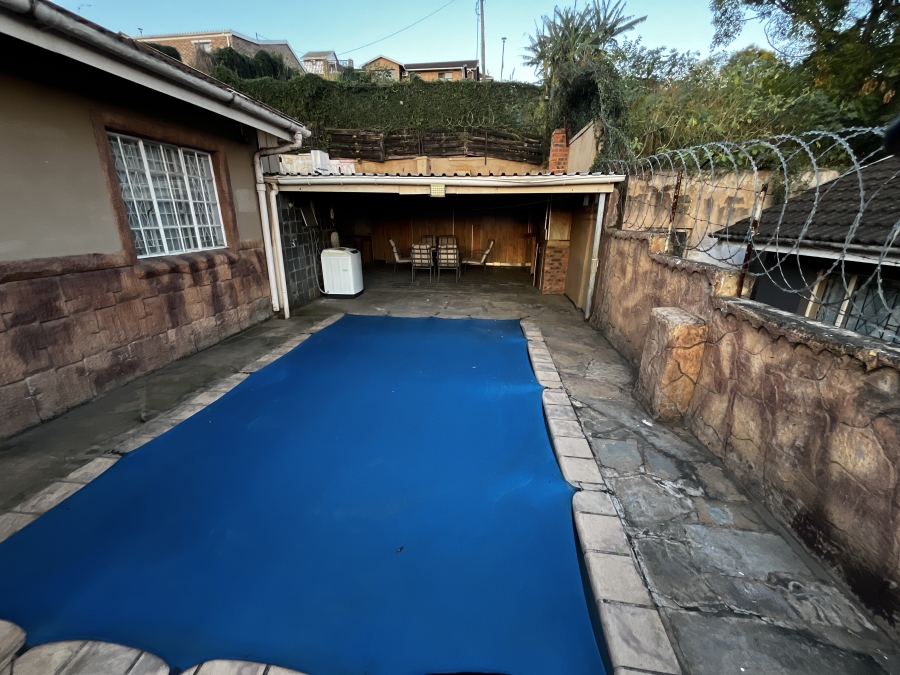 2 Bedroom Property for Sale in Raisethorpe KwaZulu-Natal