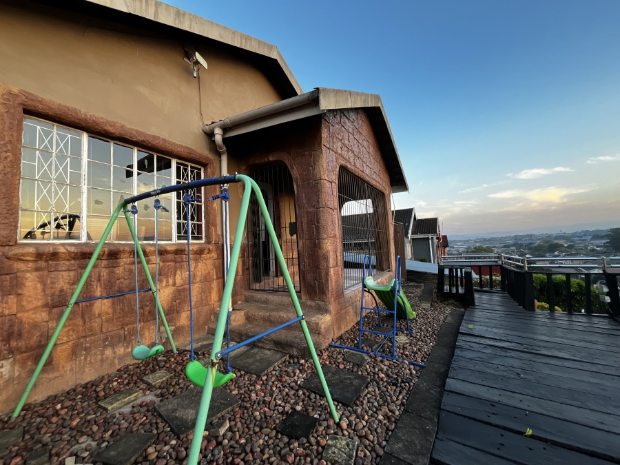 2 Bedroom Property for Sale in Raisethorpe KwaZulu-Natal
