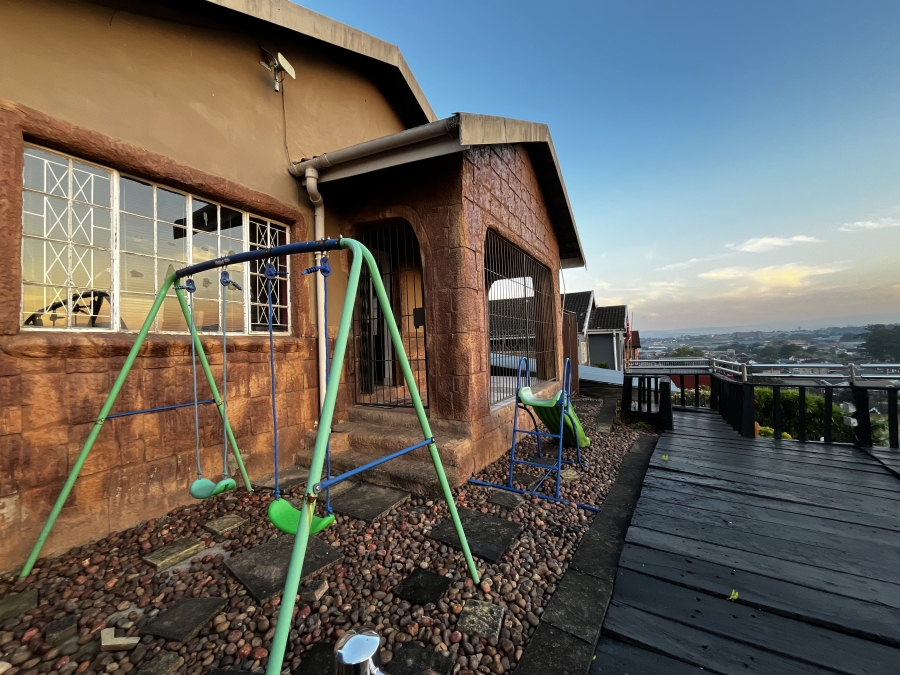 2 Bedroom Property for Sale in Raisethorpe KwaZulu-Natal