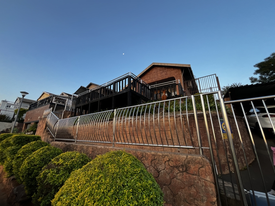 2 Bedroom Property for Sale in Raisethorpe KwaZulu-Natal