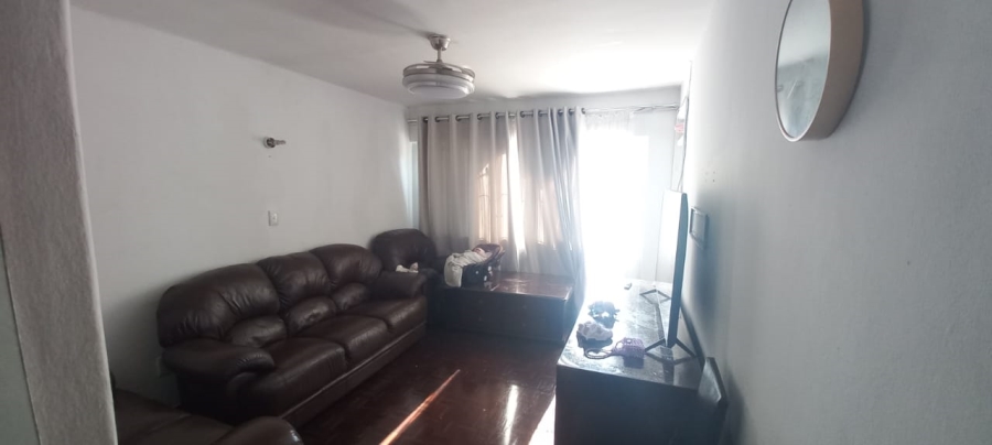 2 Bedroom Property for Sale in Overport KwaZulu-Natal
