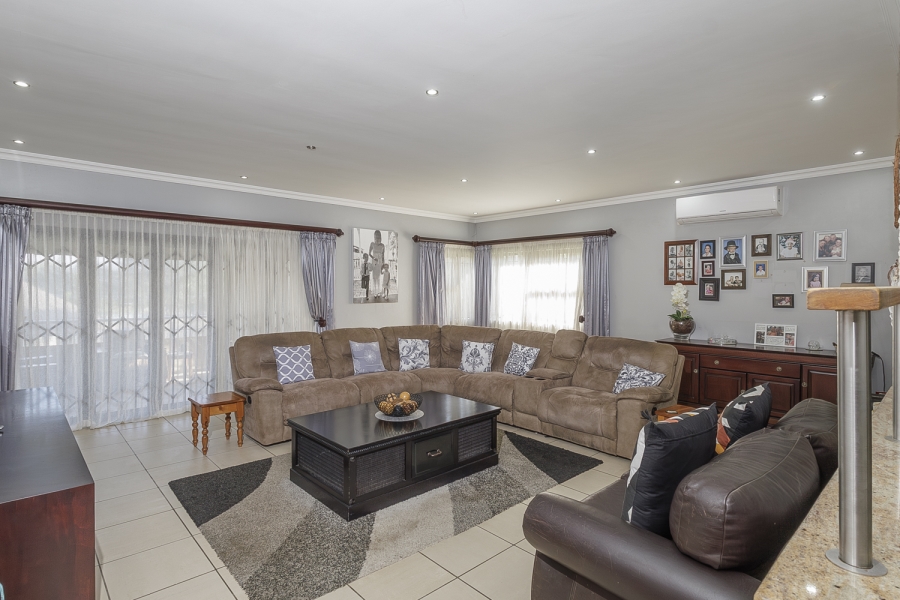 3 Bedroom Property for Sale in Cowies Hill Park KwaZulu-Natal